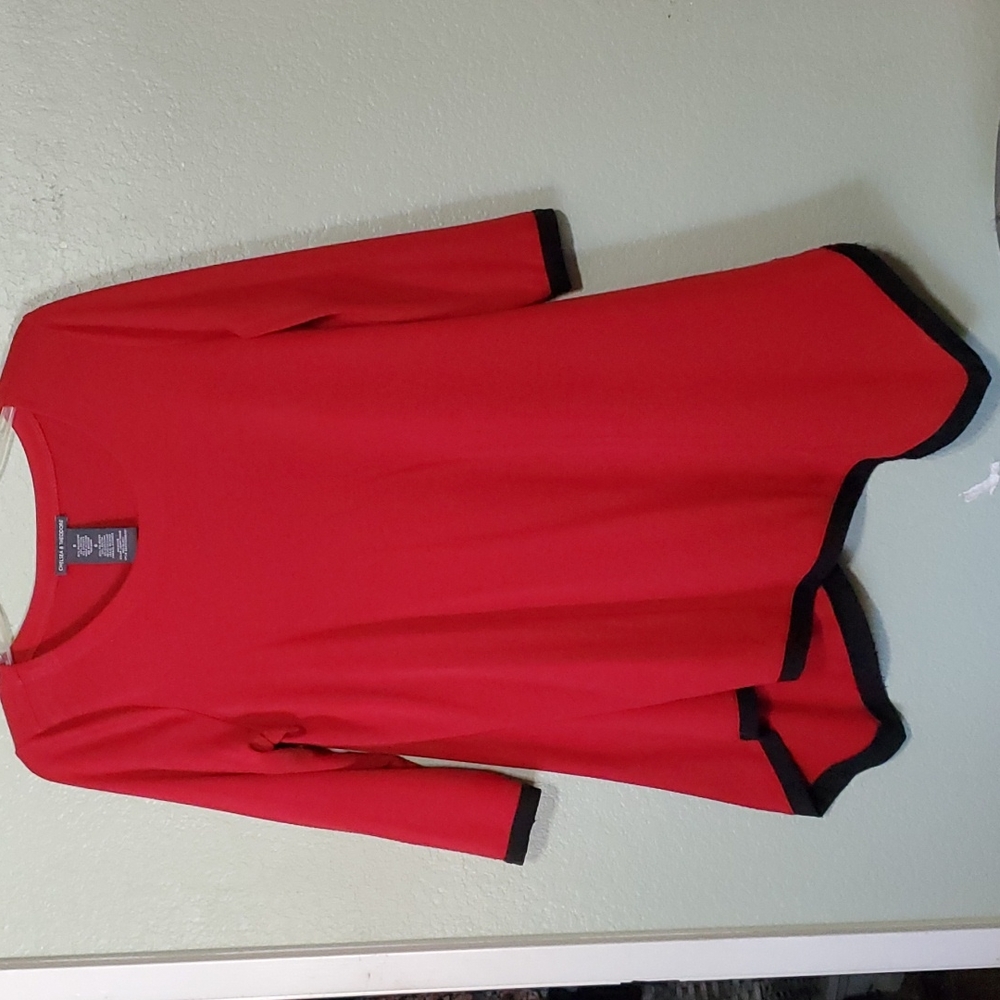 Red 3/4 Sleeve Top.